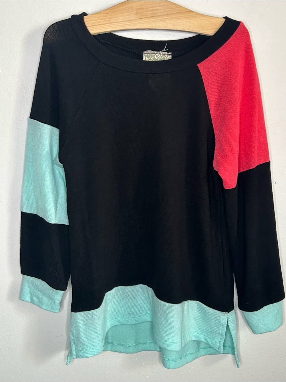 New Girl’s Kiddo by Katie Colorblock Knit 3/4 Sleeve Soft Knit Top